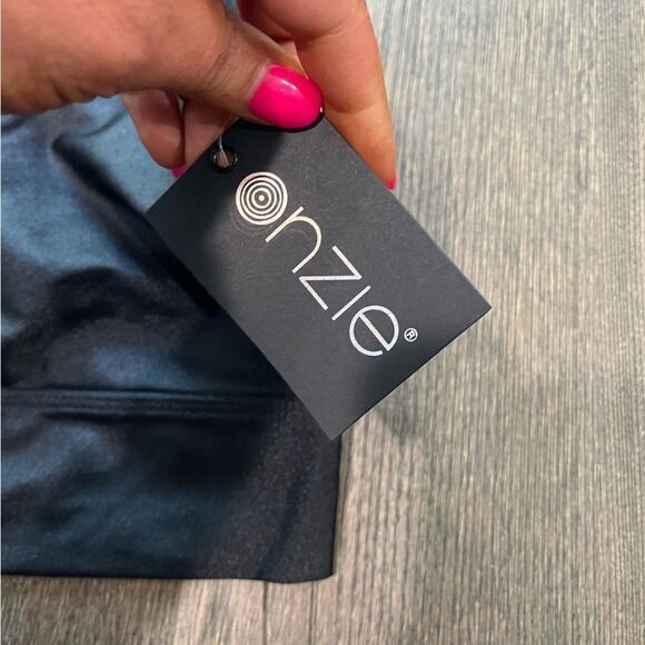 NWT Onzie x Tonal Sacred Strappy Sports Bra Black Size 1X - Picture 4 of 6